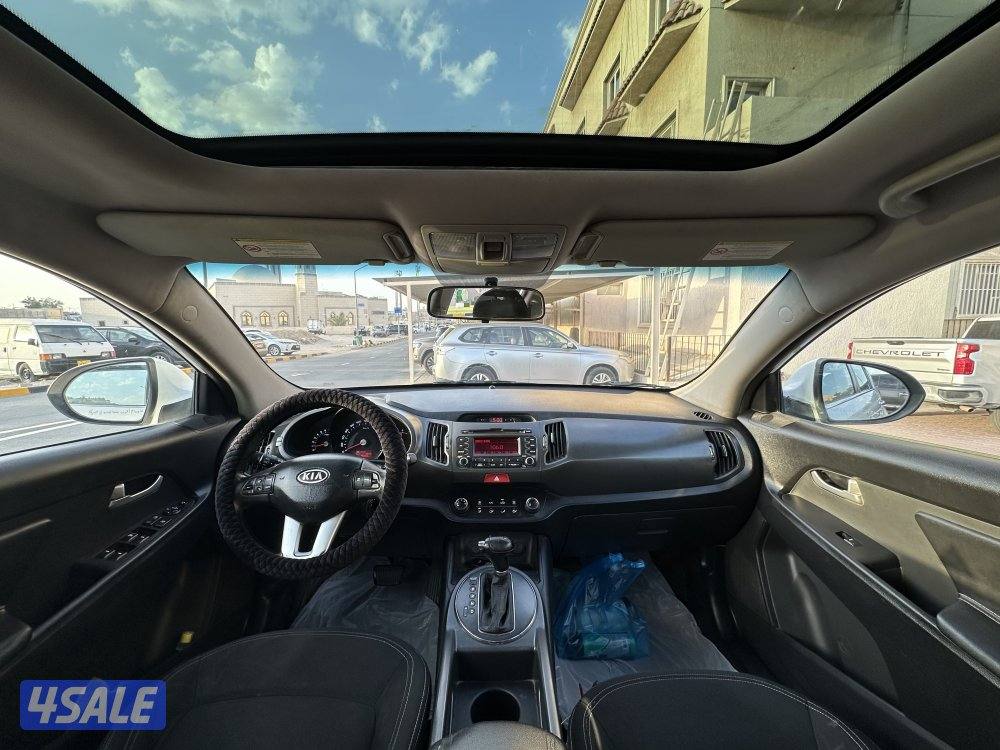 كيا سبورتاج كامل المواصفات 4*4 بانوراما  2400 cc موديل 2012 شرط الفحص7