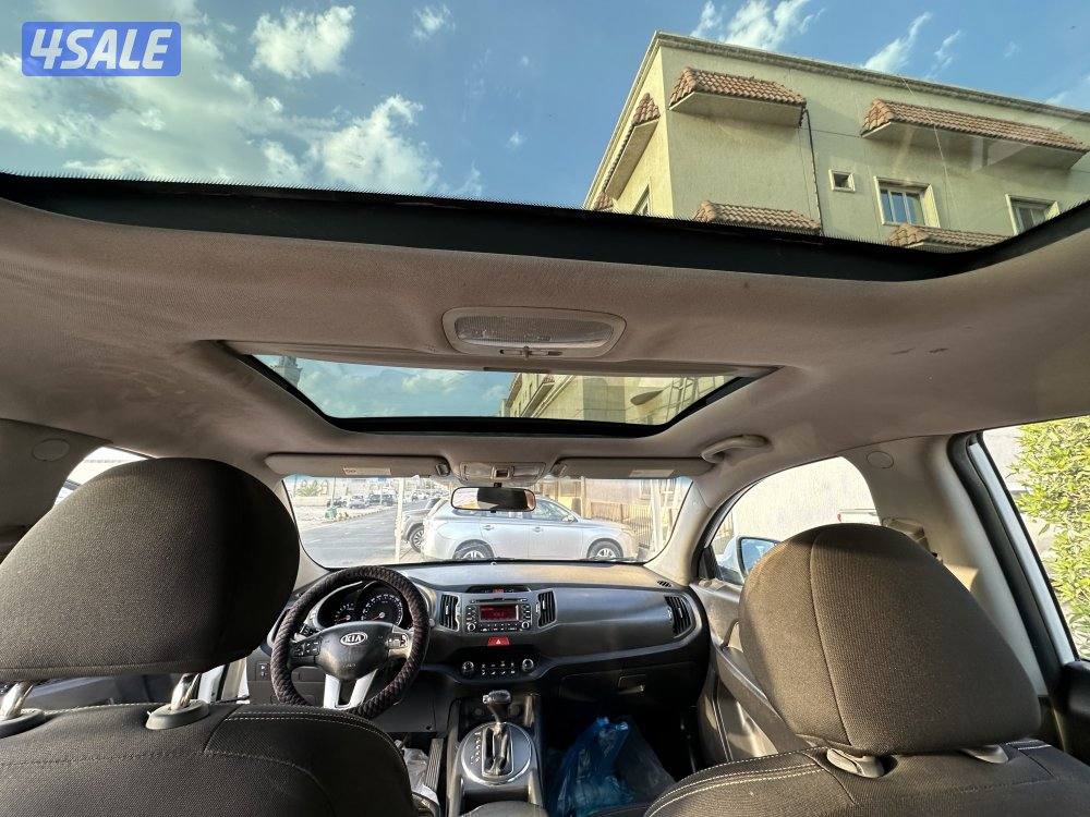 كيا سبورتاج كامل المواصفات 4*4 بانوراما  2400 cc موديل 2012 شرط الفحص8