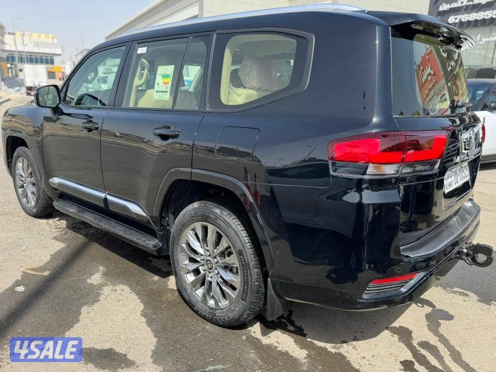 تويوتا لاند كروزر GX.R AERO-V6 موديل 2024 ماشى 65.000 k.m  وارد الساير2