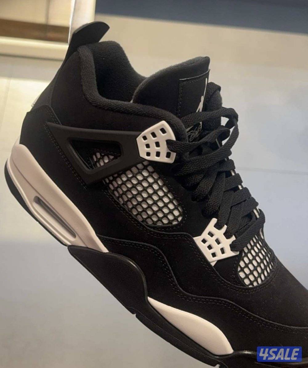 Jordan 4 white thunderللبيع جوردن ٤ وايت ثاندر اصلي0