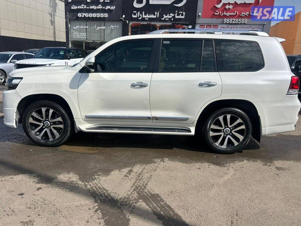 لاند كروزر GX.R-قراند تورينق .V8 موديل 2019 ماشى 271.000 k.m2