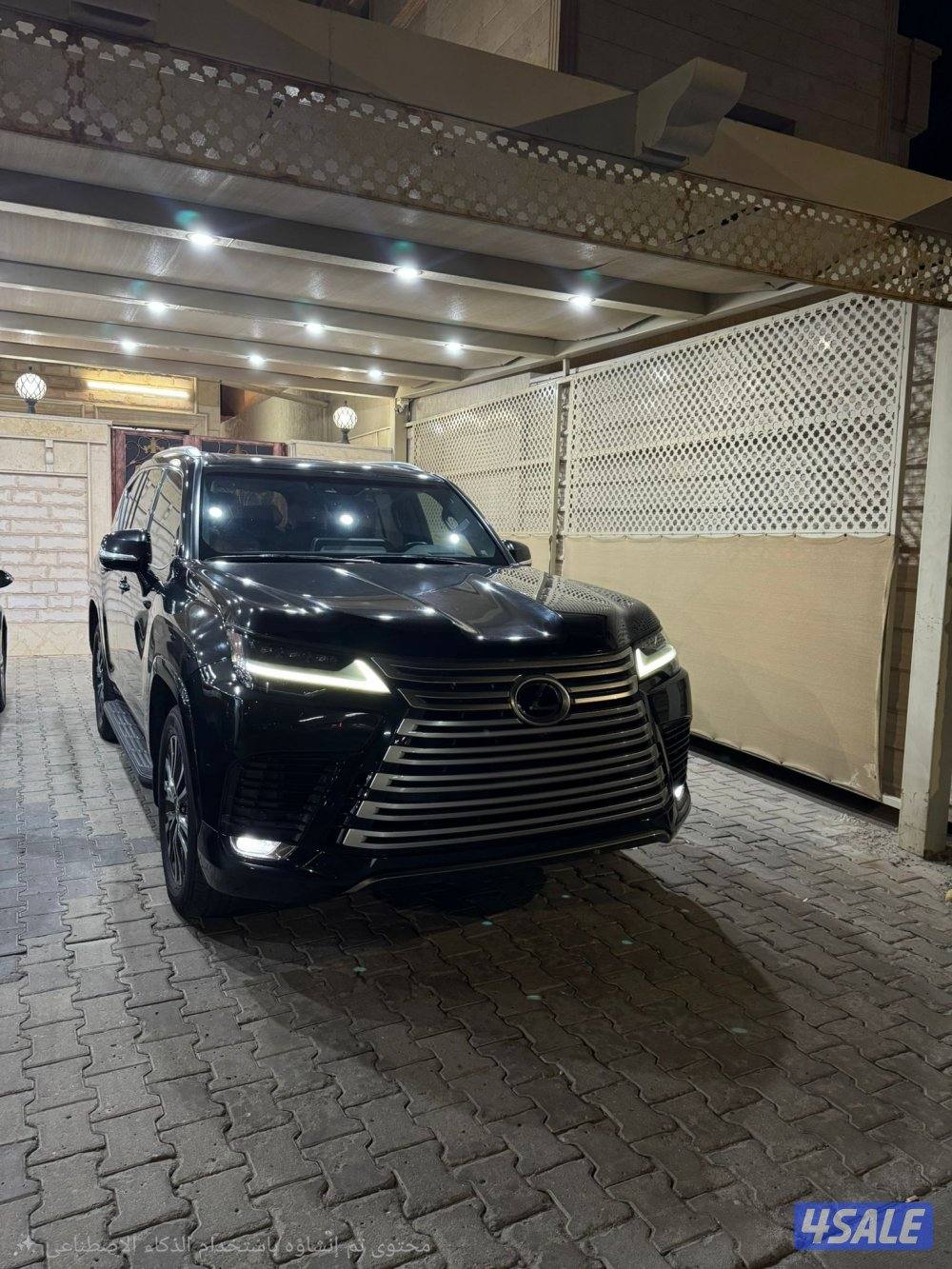 جيب لكزس الدرجه الاولى 20232