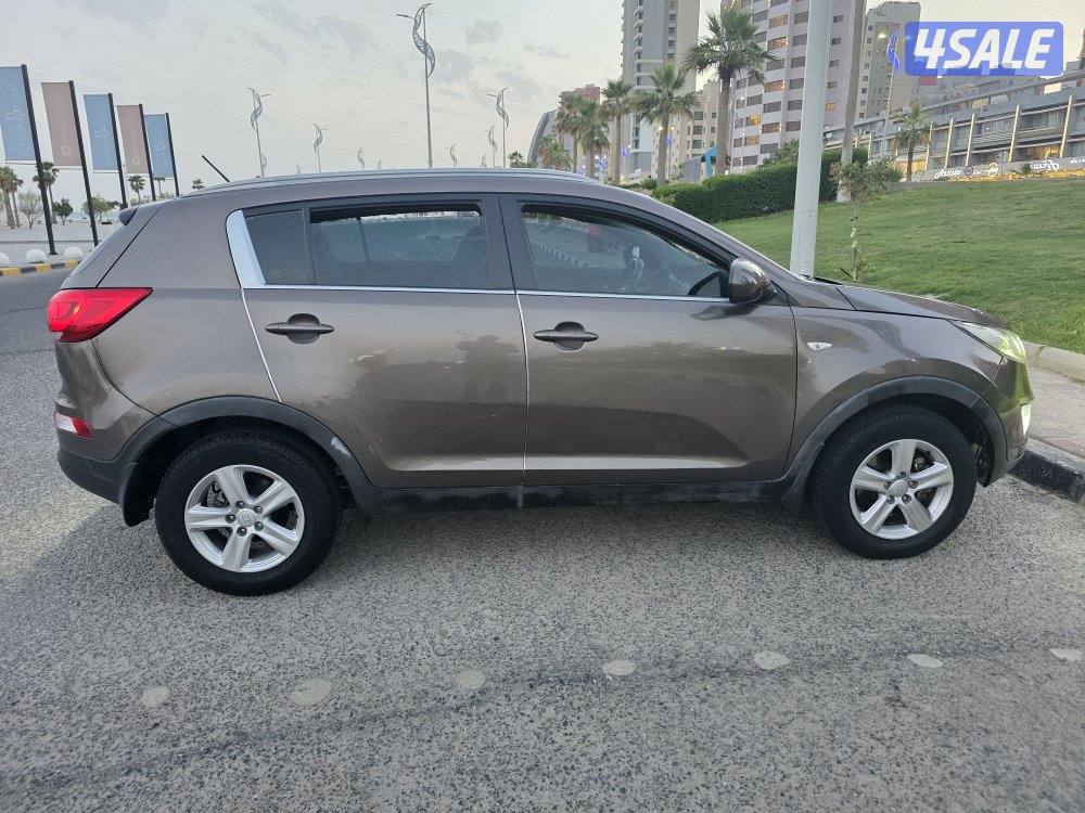 كيا سبورتاج ٢٠١٦ مكينة ٢٠٠٠ CC ماشى ١١٥ الف .تم عمل صيانة ال ١٠٠ الف2