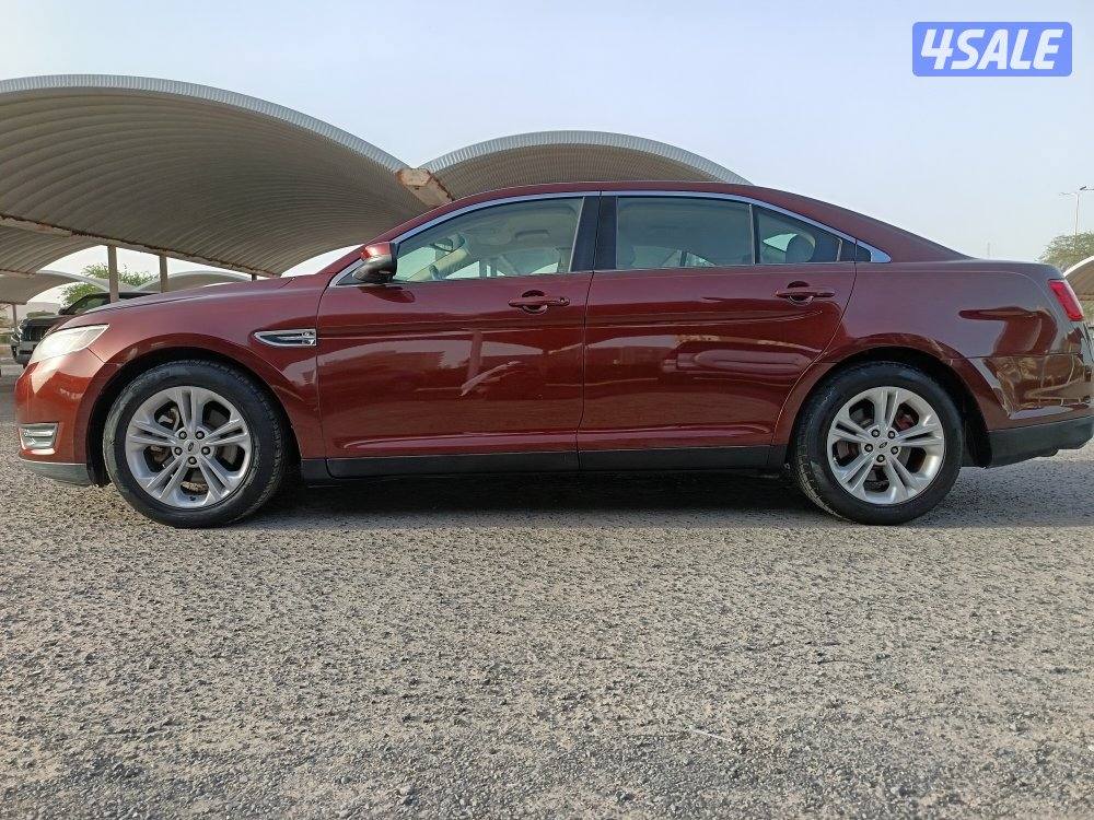 فورد تورس 2015 الغانم بحاله ممتازه عداد/1040001