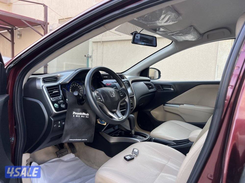 للبيع هوندا سيتي موديل ٢٠١٧9