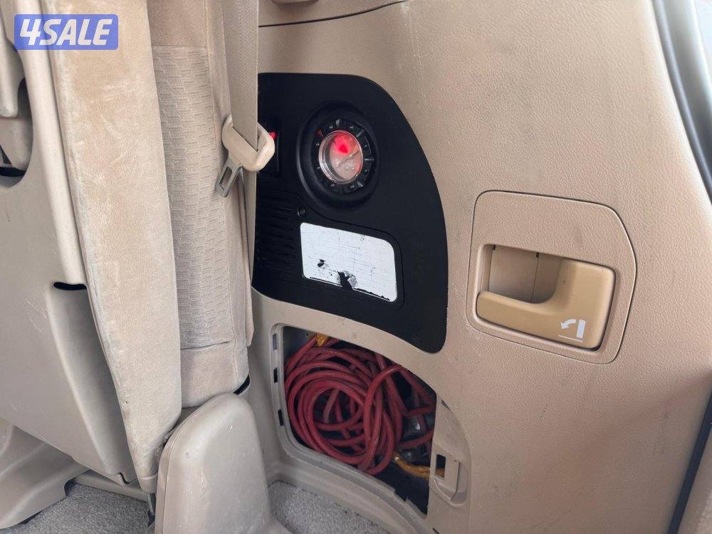 لاند كروز موديل 2015 GXR V6 بحاله ممتازه شرط الفحص11