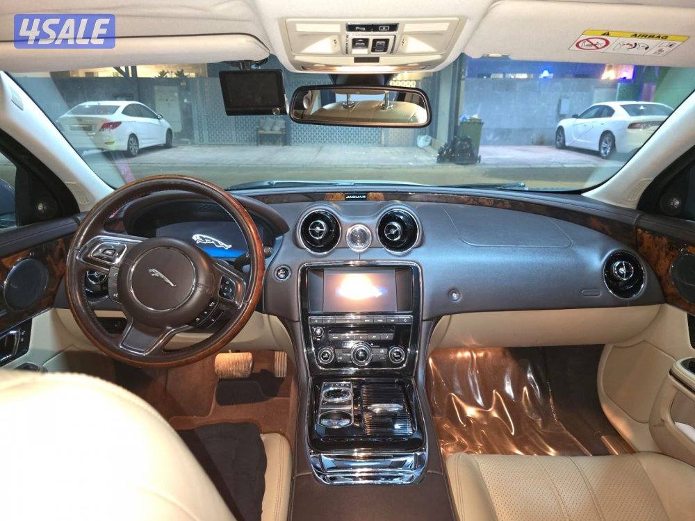 للبيع جاكوار 2015 رمادي داخل بيج ماشي 180 ألف1