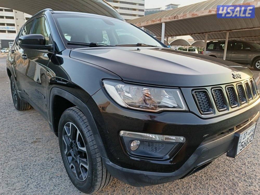 جيب كومباس 2019 بهبهاني دبل بصمه فتحه كامره بحاله ممتازه عداد/ 800003