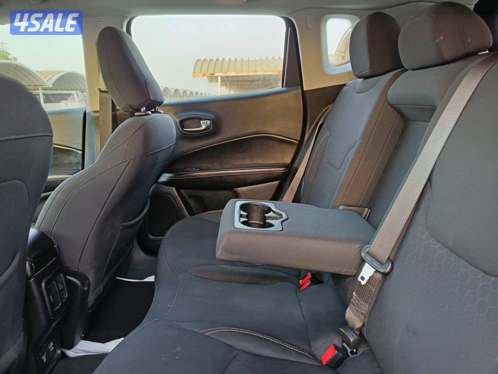 جيب كومباس 2019 بهبهاني دبل بصمه فتحه كامره بحاله ممتازه عداد/ 800007