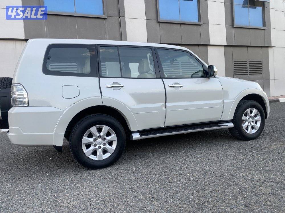 للبيع جيب باجيرو موديل 2012 كأمل الموصفات7