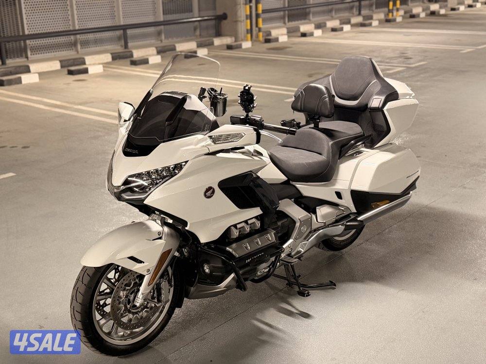 للبيع قولد وينق 20220