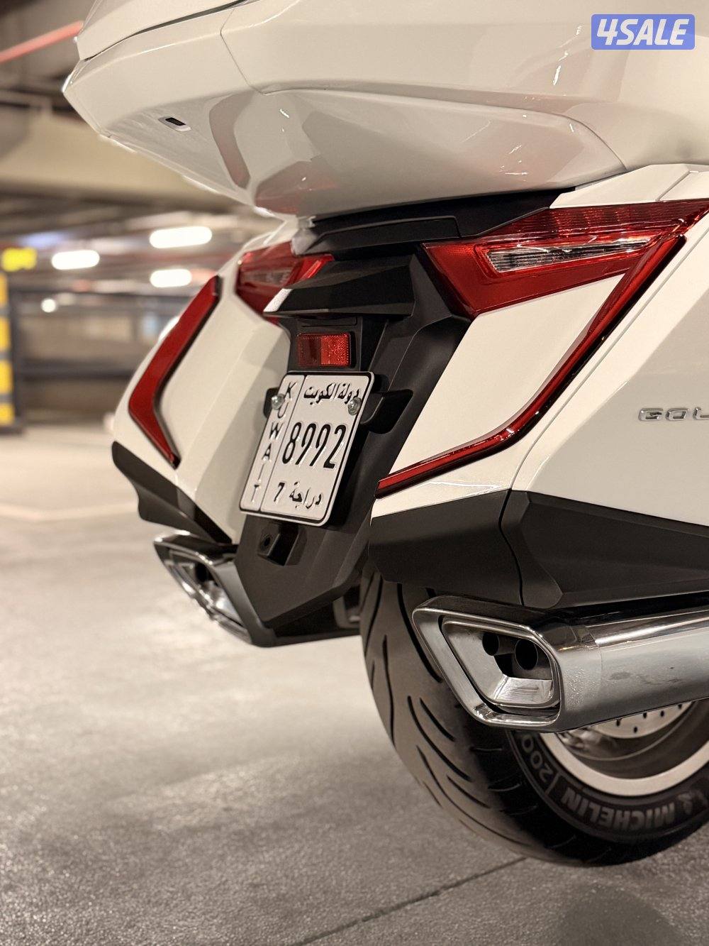 للبيع قولد وينق 20226