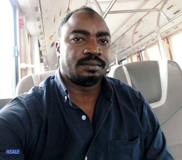 سوداني الجنسيه ابحث عن عمل كاشير او بائع لديه خبره0