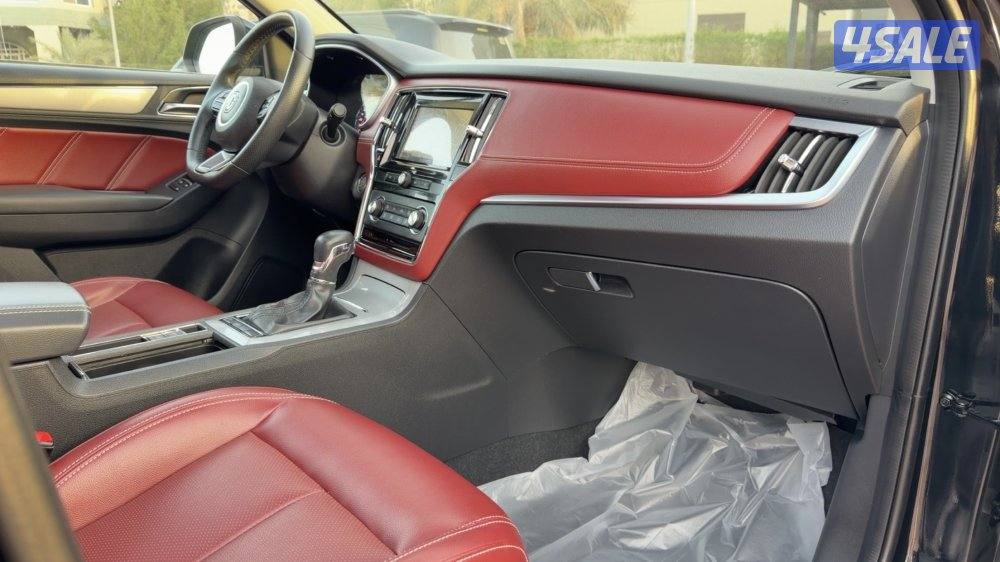 ام جي RX5 موديل 2019 صبغ وكاله شرط الفحص13