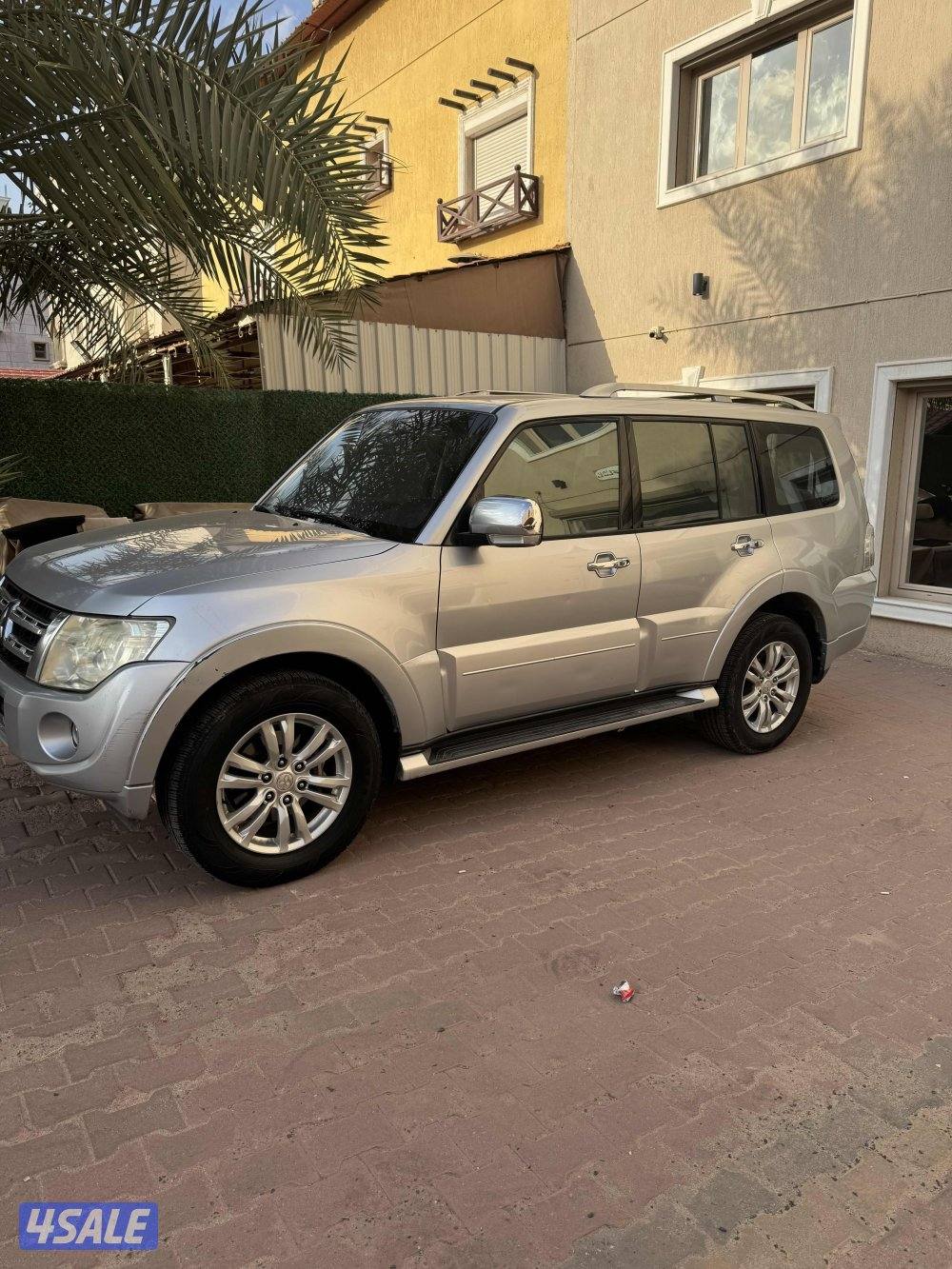 للبيع باجيرو0