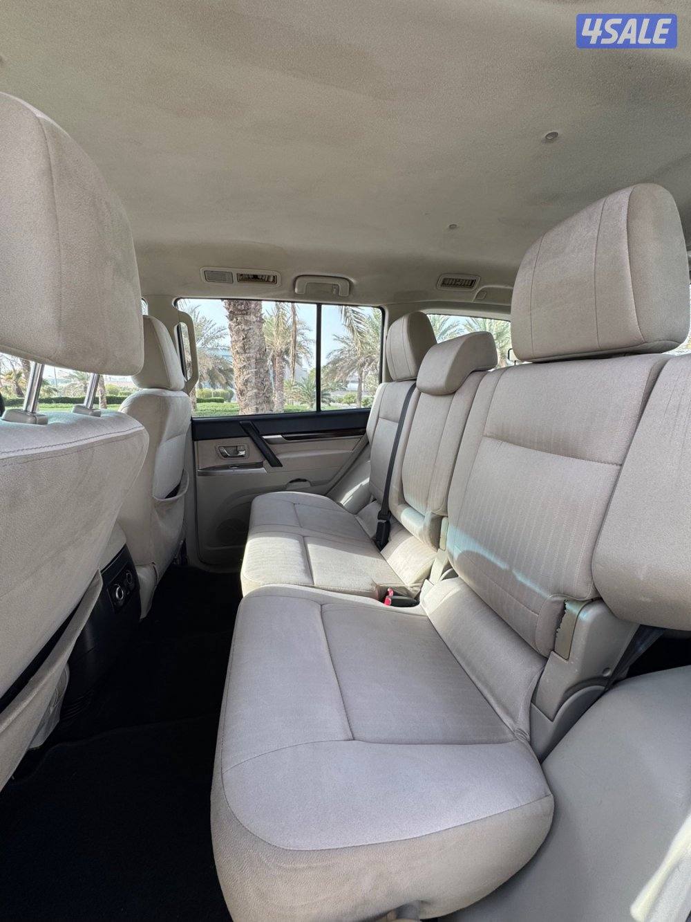 للبيع باجيرو 2015 بحالة الوكالة بيعة سريعة9