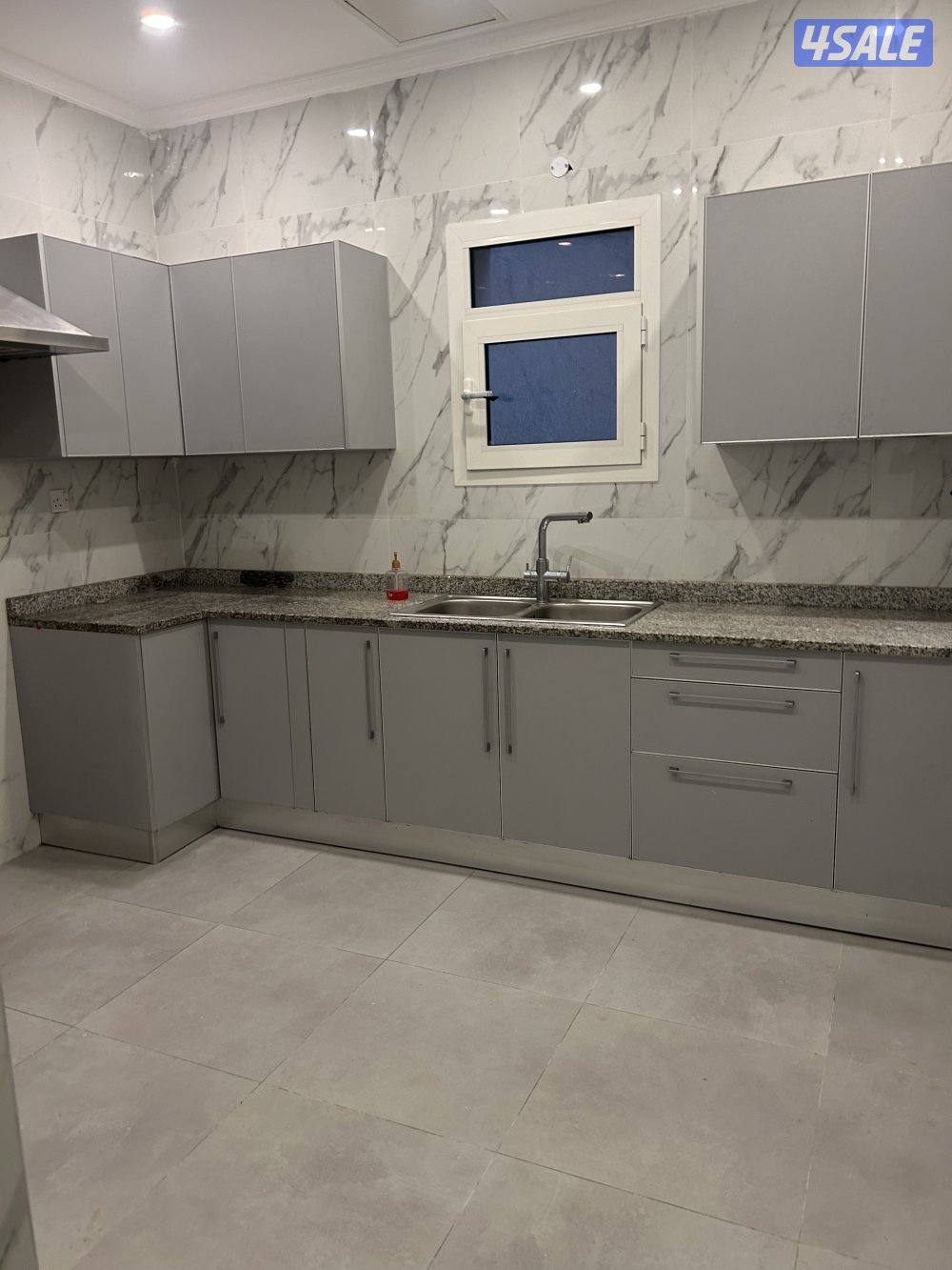 شقة للايجار في الدسمة6