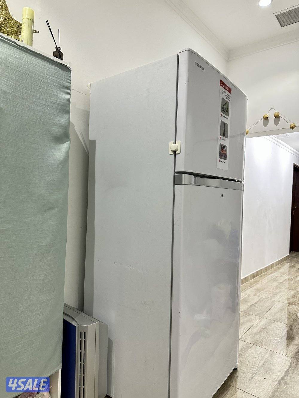 بيعه سريعه  ثلاجة توشيبا شبه جديد 21.5003