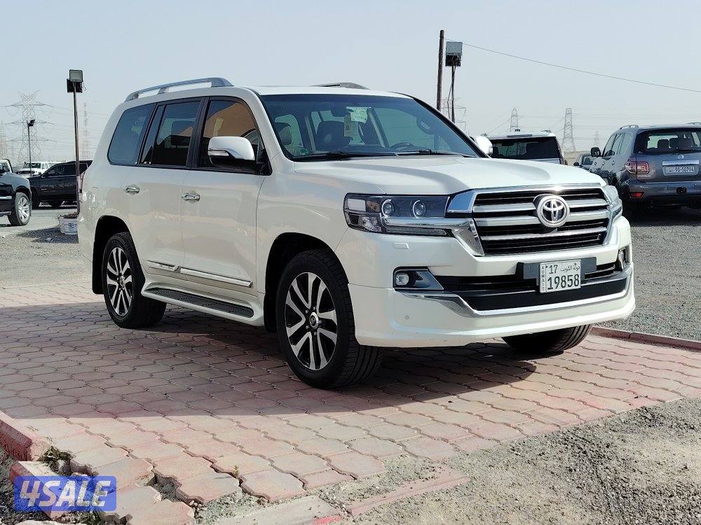 لاندكروزر تورنج 8 سلندر3