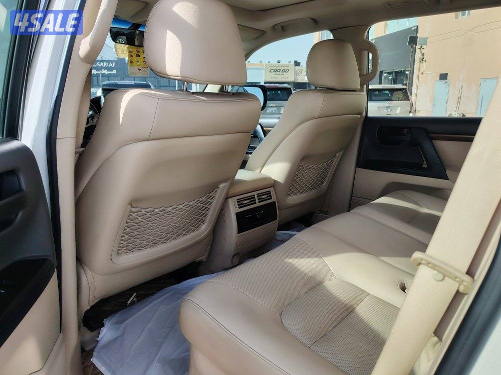 لاندكروزر تورنج 8 سلندر5