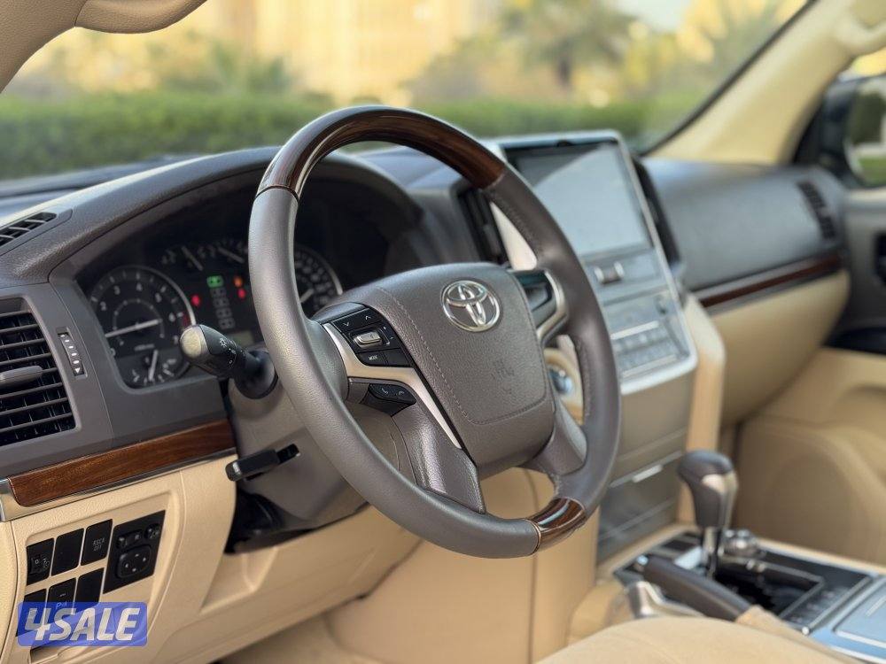 لاندكروزر GX_R V8 موديل 2016 صبغ الوكاله بحاله الوكاله15