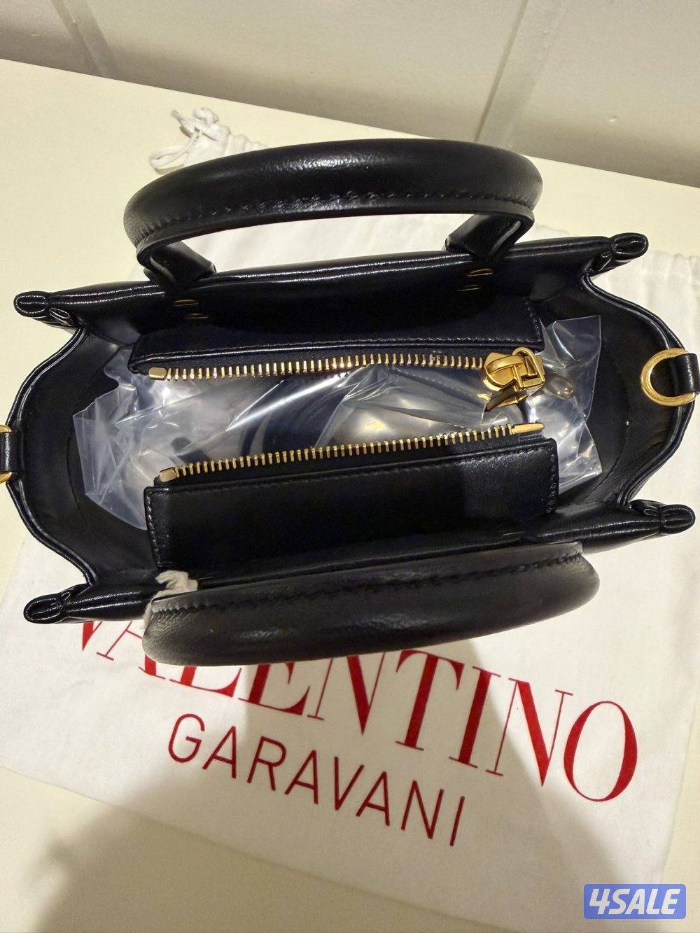 للبيع جنطة من فالنتينو اصلية4