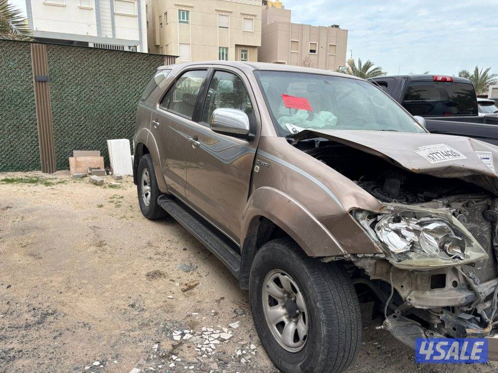 فورتينر 2006 مدعوم 4 سلندر1