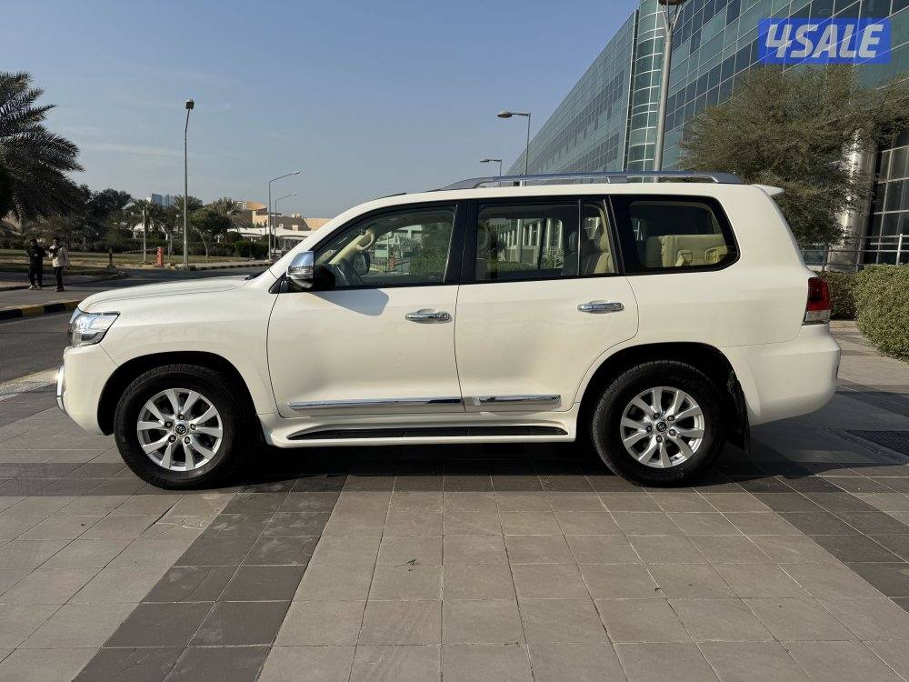 للبيع : لاند كروزر : موديل 2016 : صبغ وكاله3