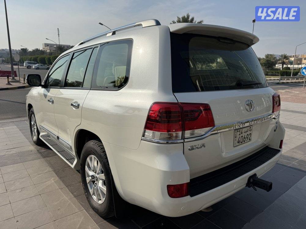 للبيع : لاند كروزر : موديل 2016 : صبغ وكاله5