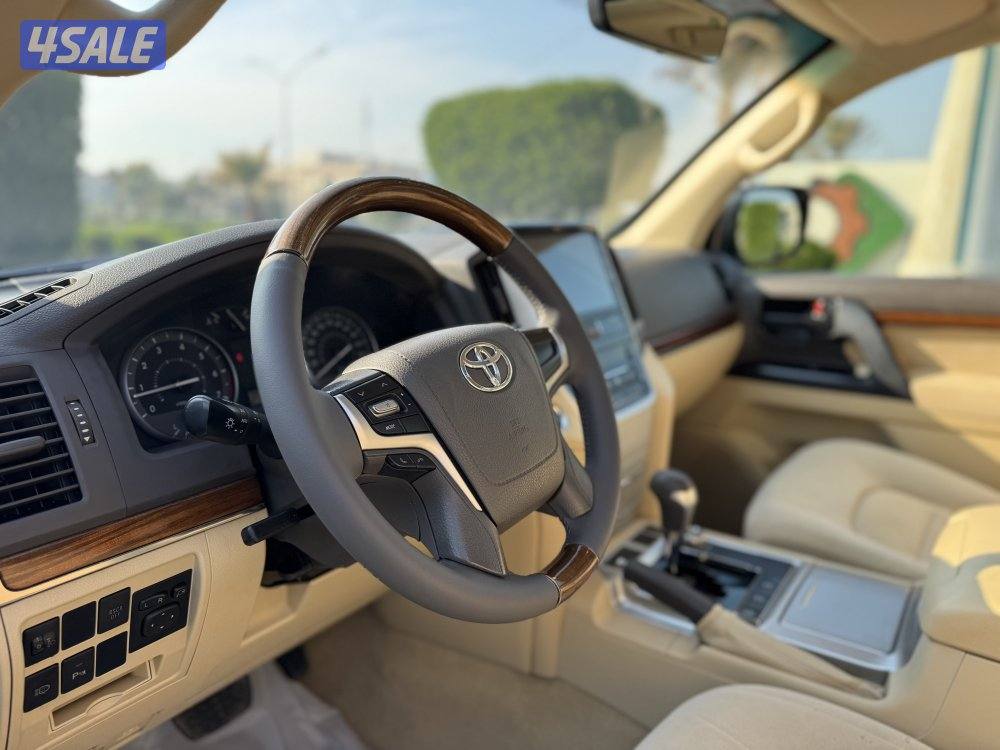 للبيع : لاند كروزر : موديل 2016 : صبغ وكاله6