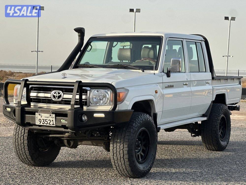 للبيع تويوتا شاص وارد الوكالة الساير0