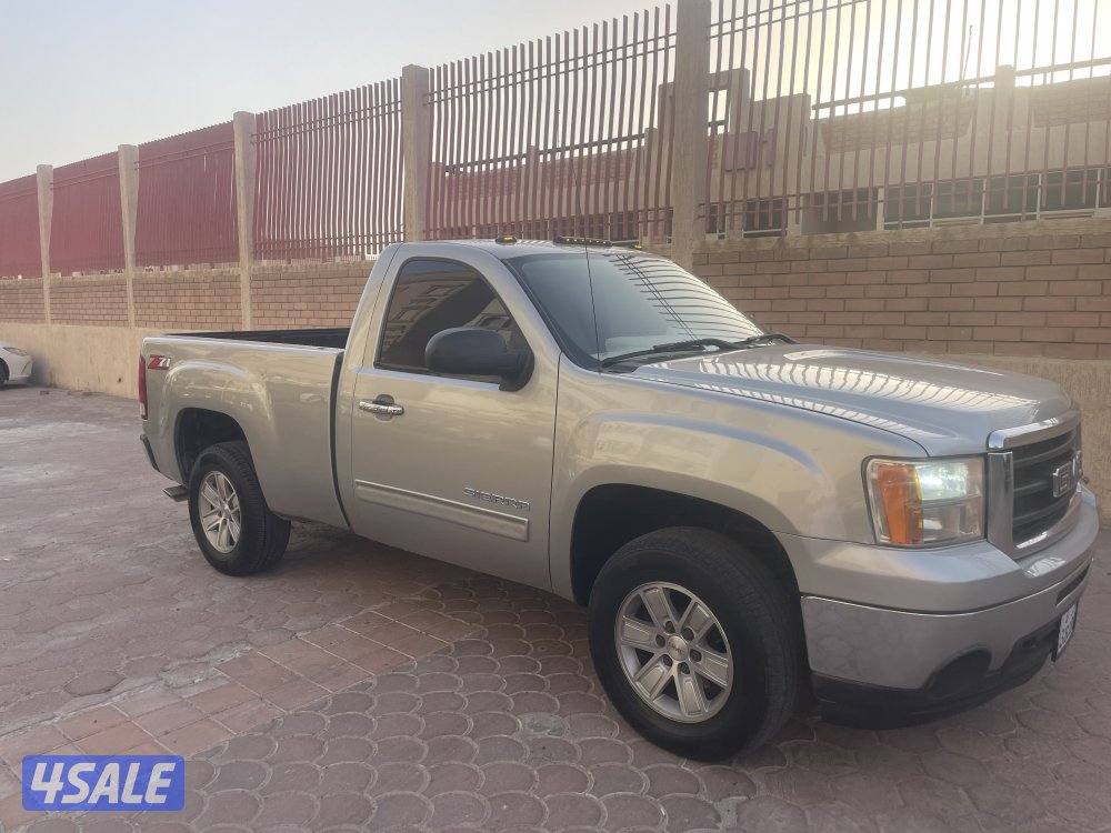 GMC / الأعلان وأضح للجادين1