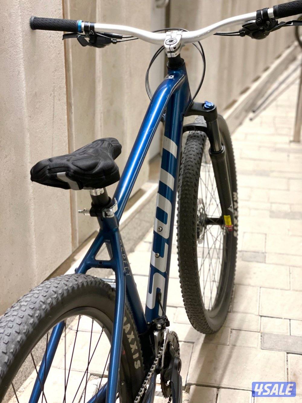 Scott الوحيد في الكويت 🇨🇭🇰🇼1