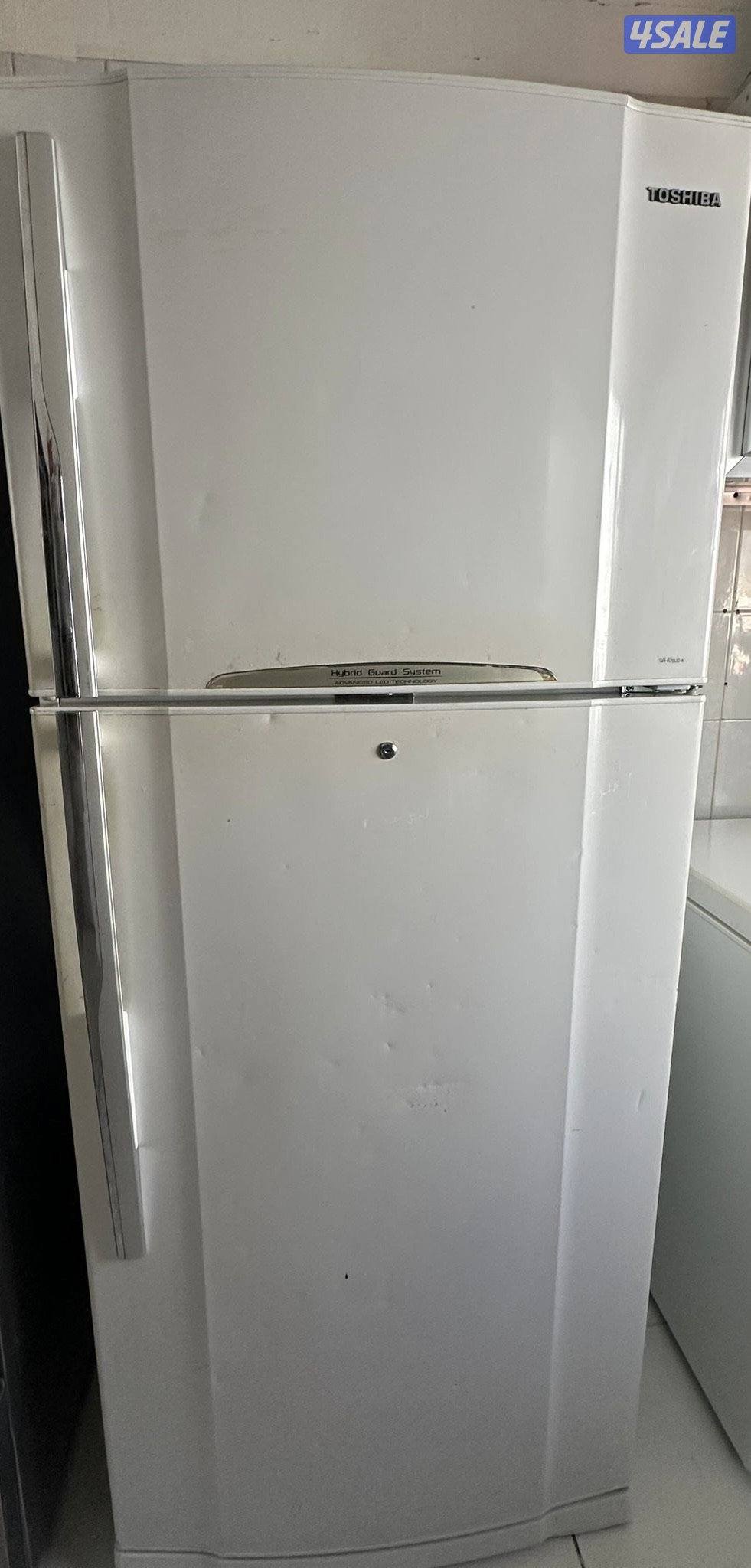 ثلاجه مستعمله نظيفه نوع  توشيبا 22قدم 700لتر شغال السعر50قابل للمساومه2