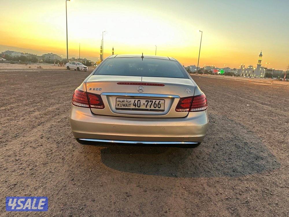 مرسيدس E 200 موديل ٢٠١٥ بحالة الوكالة4