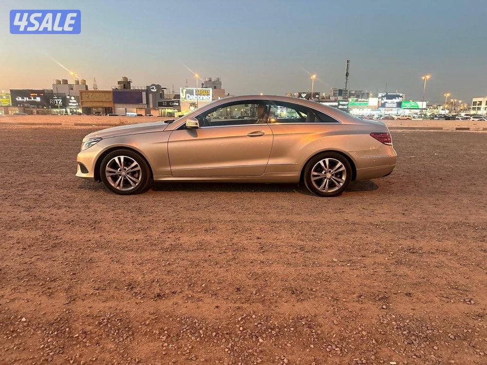 مرسيدس E 200 موديل ٢٠١٥ بحالة الوكالة10