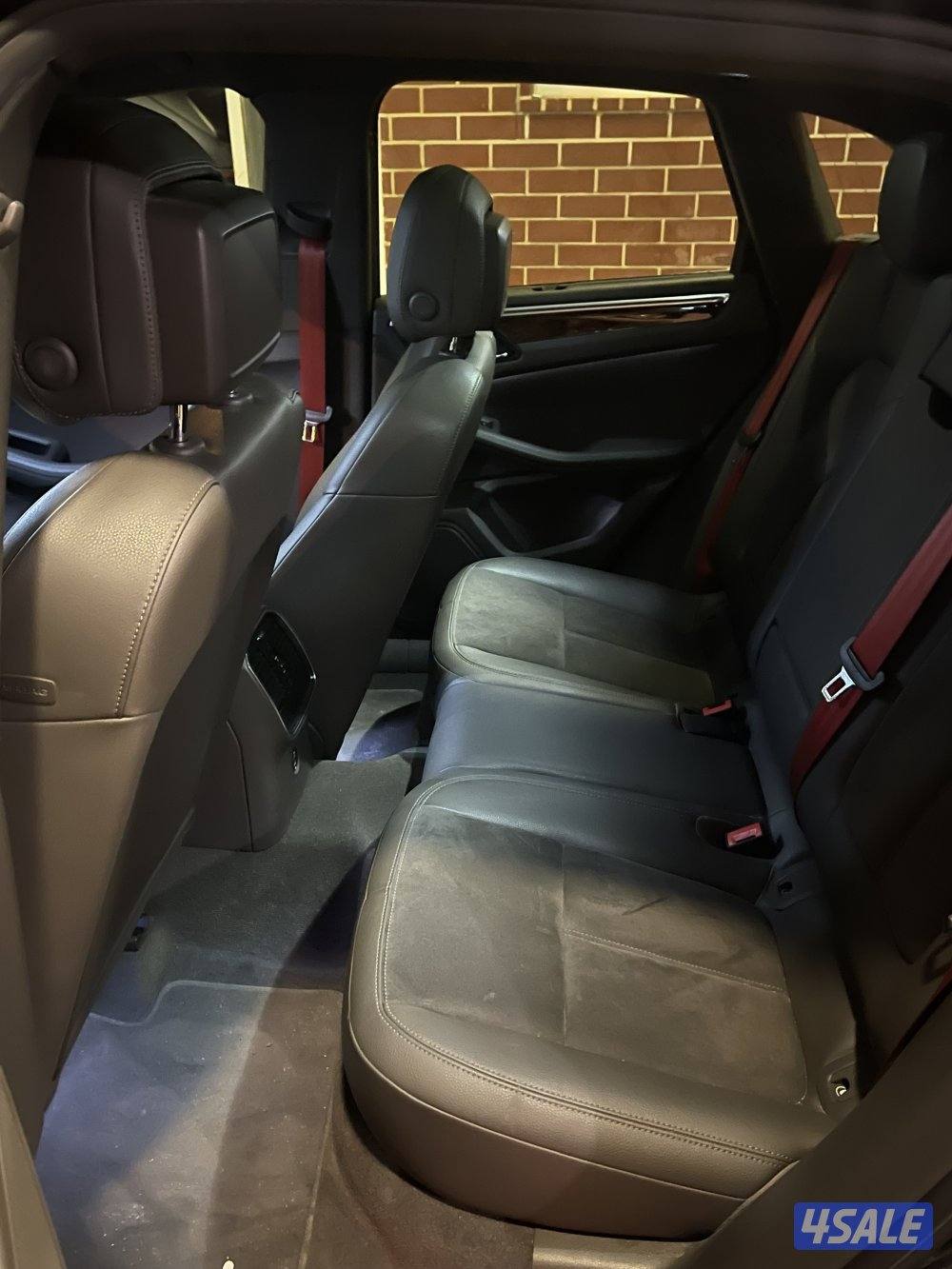 ماشي 60 موديل 2021 بورش Macan8