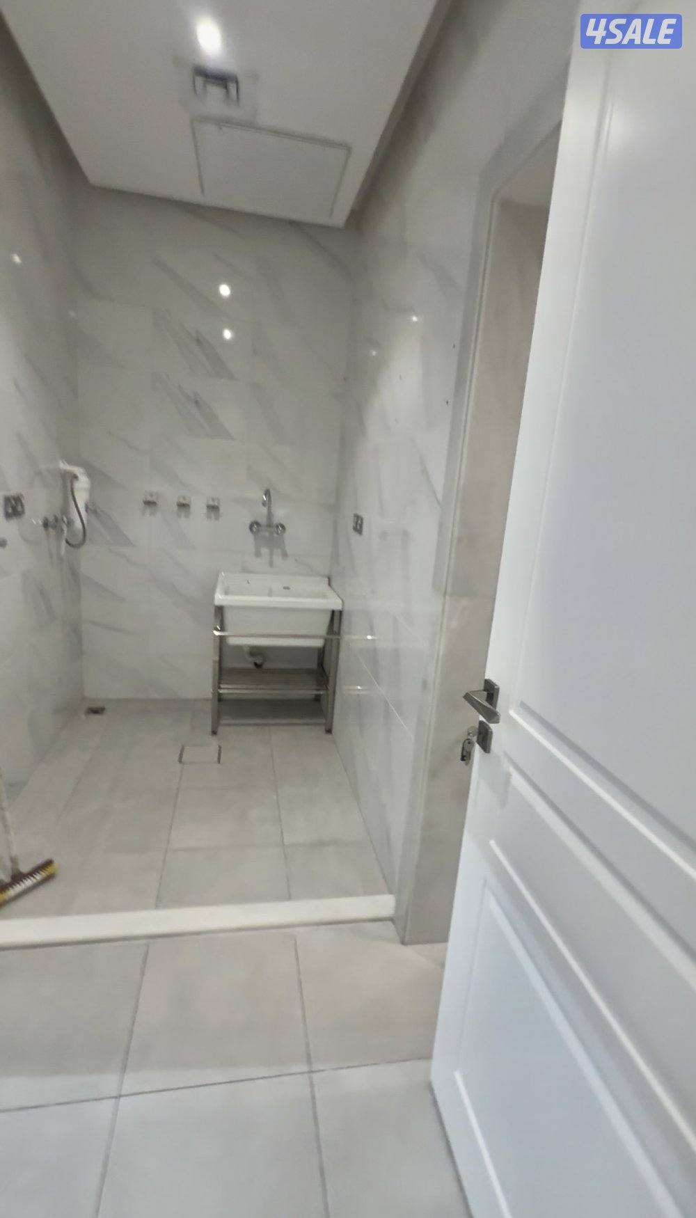 للإيجار دور في الأندلس سوبر سوبر لوكس3