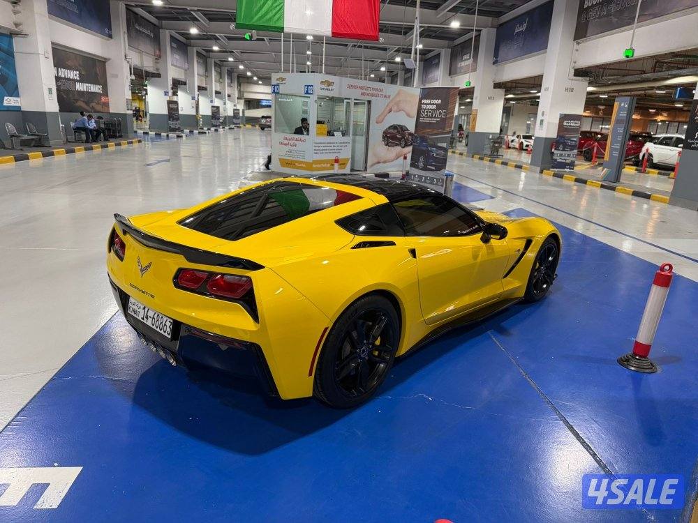 كورفيت c7 قير عادي بحاله نادره عداد 69 شرط الفحص بحاله الوكاله7