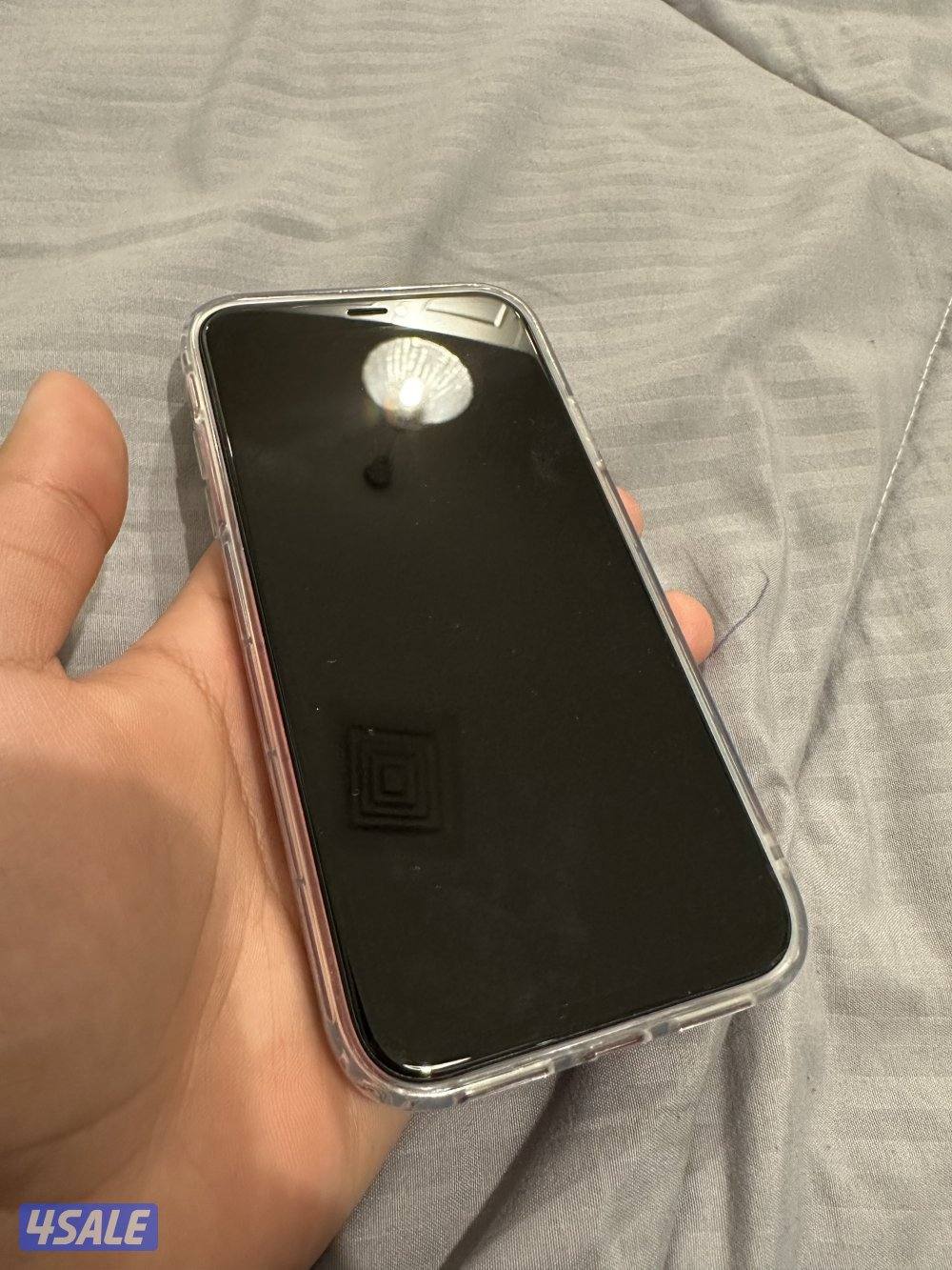 iPhone XR ايفون اكس ار1