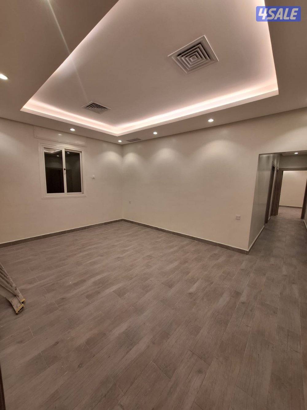 للإيجار غرفه و صاله كبيره في السالميه0