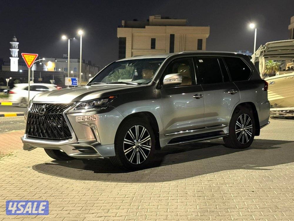 للبيع جيب لكزس1