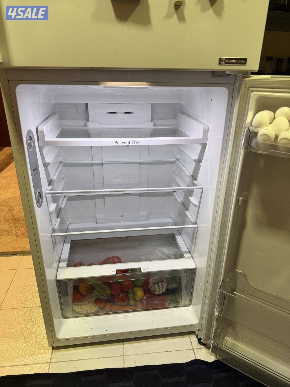 للبيع ثلاجه LG ١٩ قدم بحاله ممتازه لون ابيض2