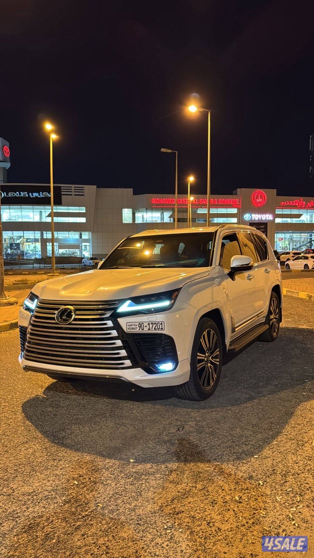 للبيع جيب لكزسLX600 موديل ٢٠٢٥0