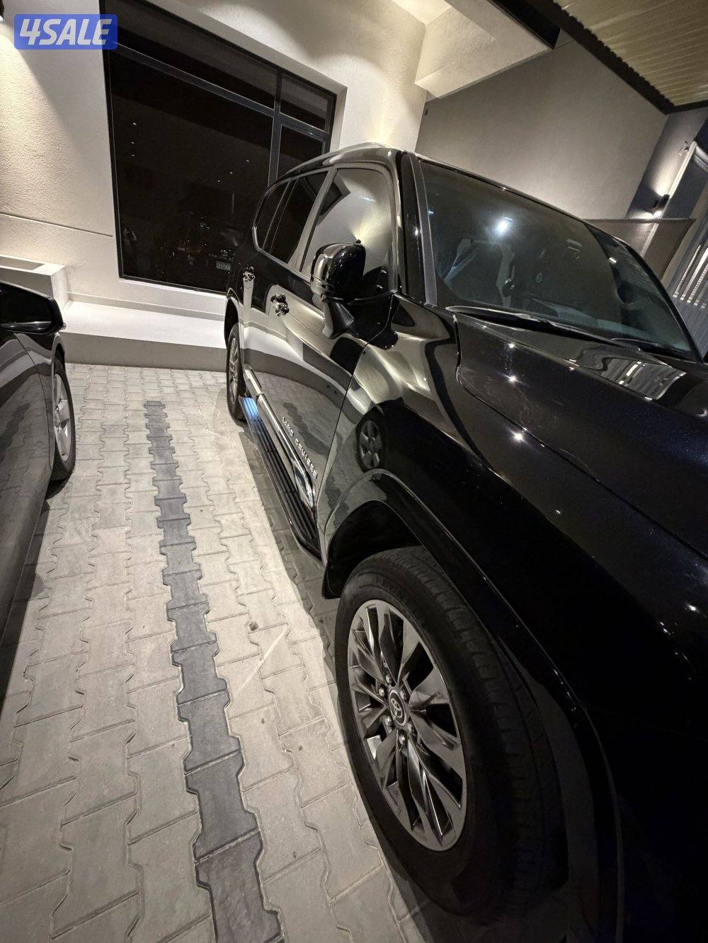 للبيع لاند كروزر 2025 Aero صبغ الوكالة بحالة الوكالة قابل للمساومة5