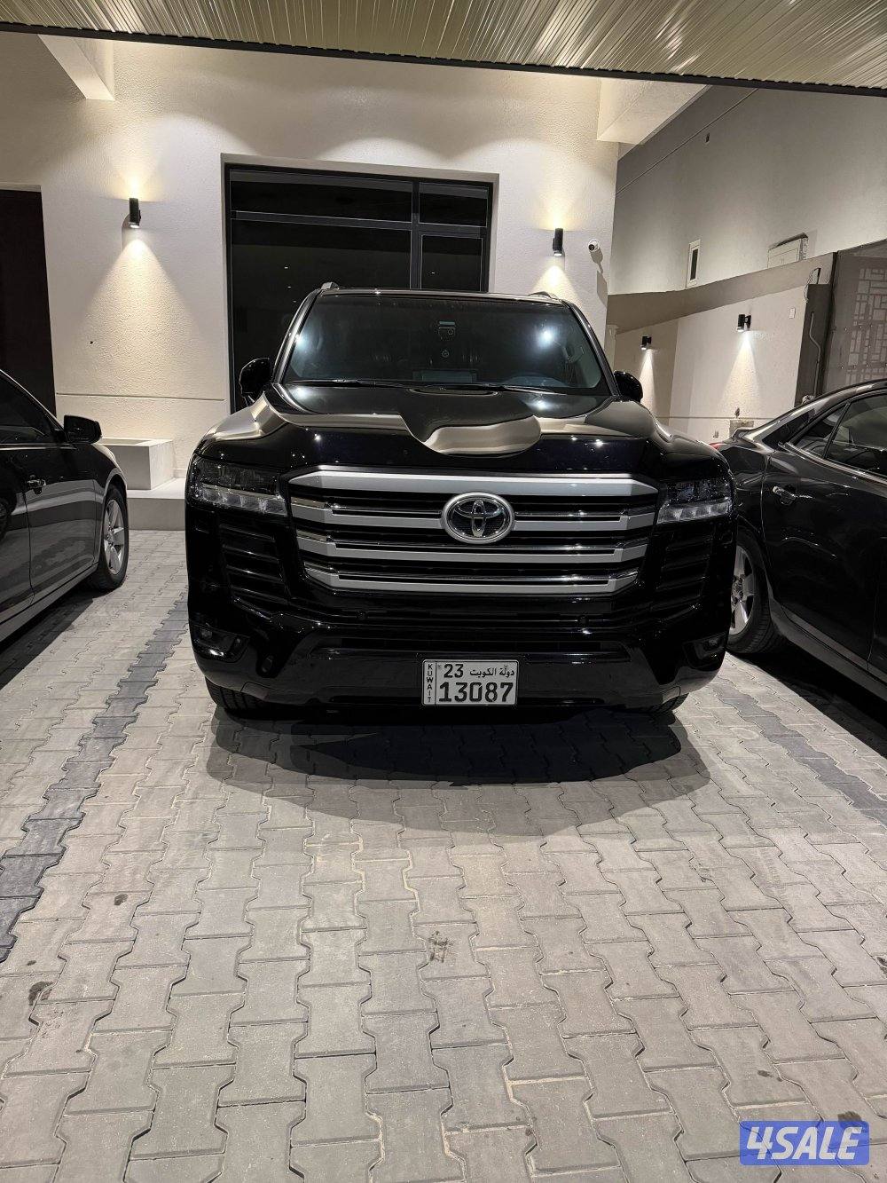 للبيع لاند كروزر 2025 Aero صبغ الوكالة بحالة الوكالة قابل للمساومة7