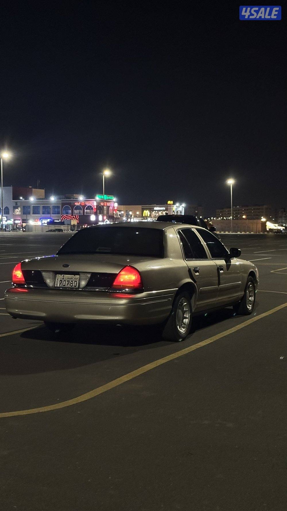 فورد فكتوريا 20001