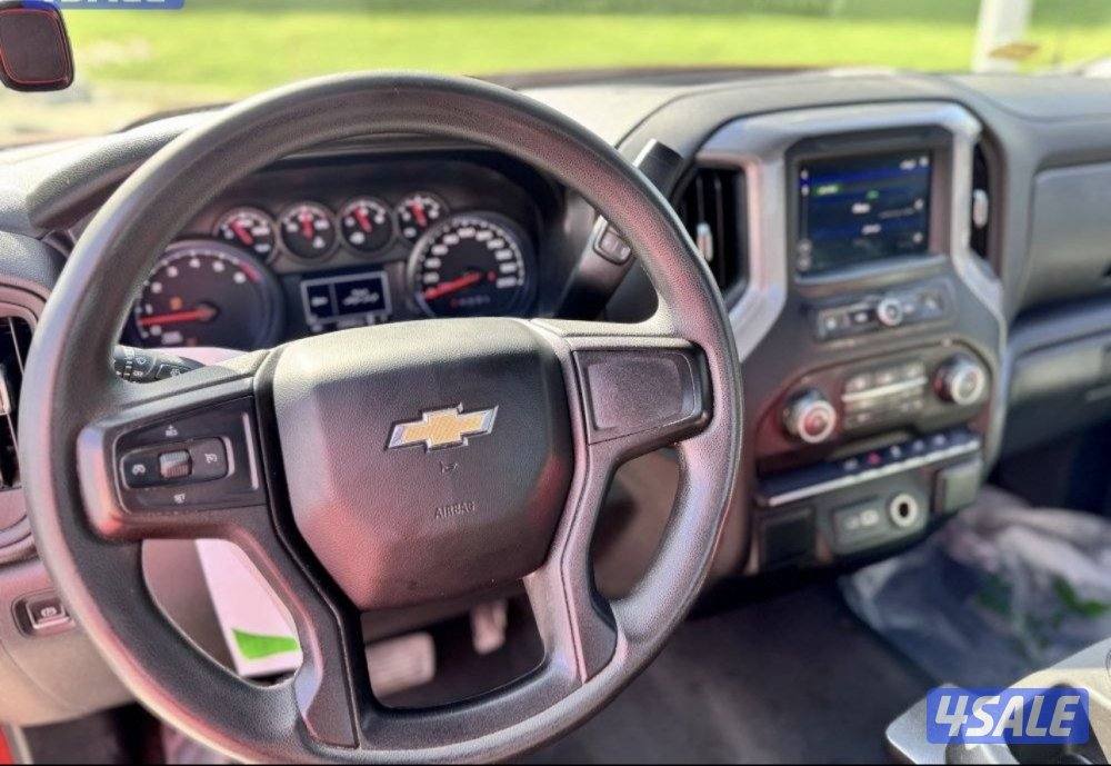 للبيع سلفرادو 20215