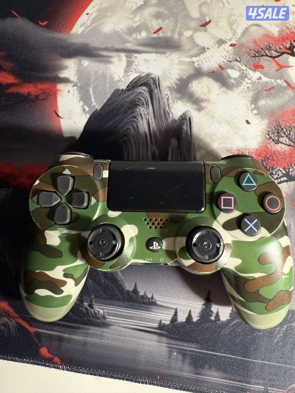 ثلاث يدات  سوني فور  تجاري وممكن تشتغل2