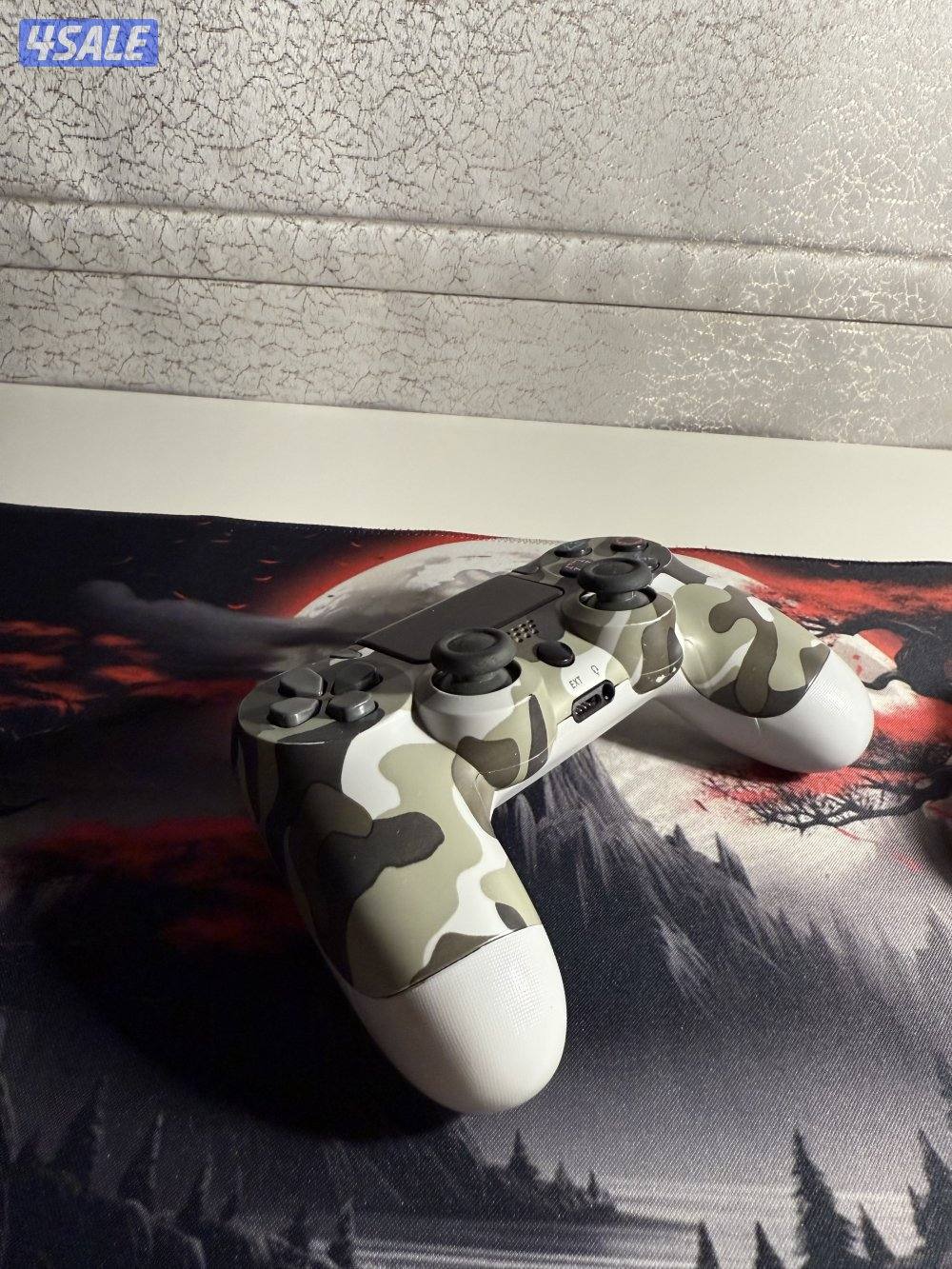 ثلاث يدات  سوني فور  تجاري وممكن تشتغل7